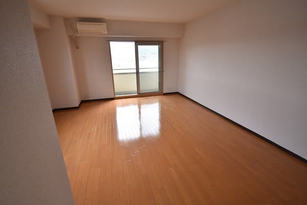 �y���̑������E�X�y�[�X�z�@���d�l�ʐ^