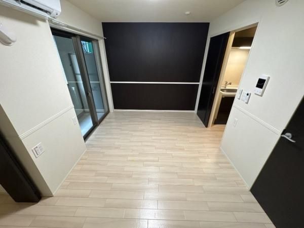 �y���]�z�@