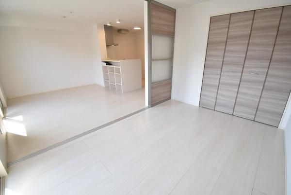 �y���̑������E�X�y�[�X�z�@