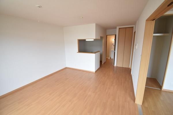 �y�����E���r���O�z�@�������ʎ�