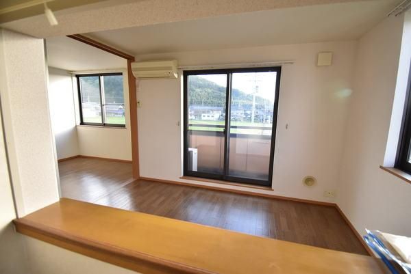 �y�����E���r���O�z�@���d�l�ʐ^