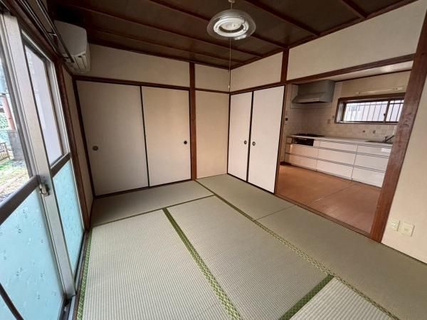 �y�����E���r���O�z�@