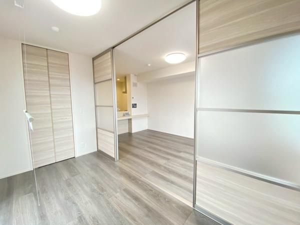 �y�����E���r���O�z�@