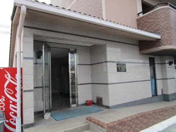 �y�G���g�����X�z�@