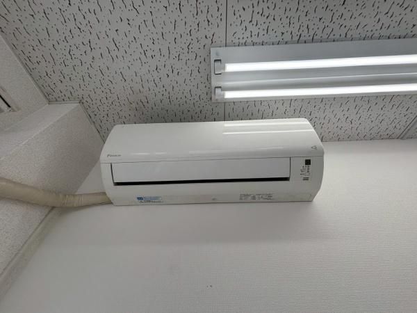 �y���̑��ݔ��z�@