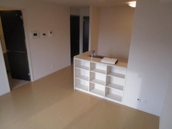 �y�����E���r���O�z�@