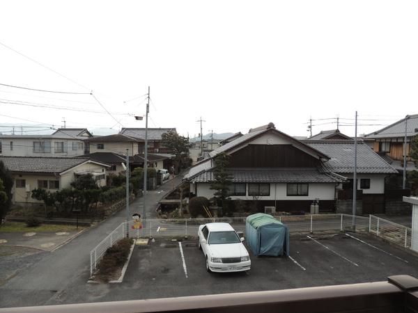 �y���]�z�@