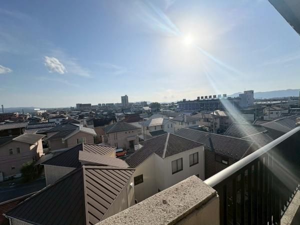 �y���]�z�@