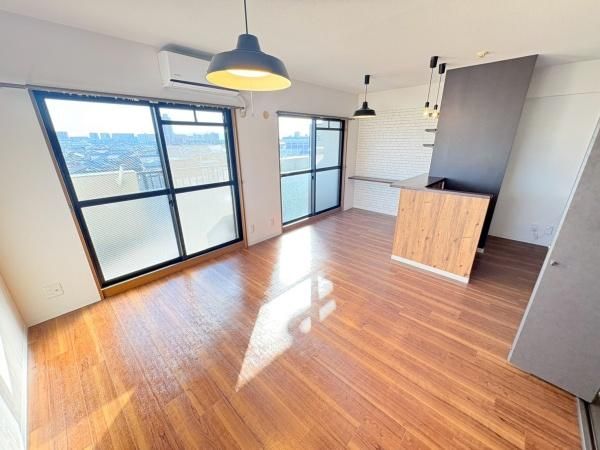 �y�����E���r���O�z�@