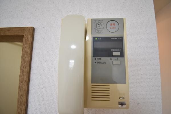 �y�Z�L�����e�B�z�@���d�l�ʐ^