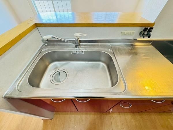 �y�L�b�`���z�@