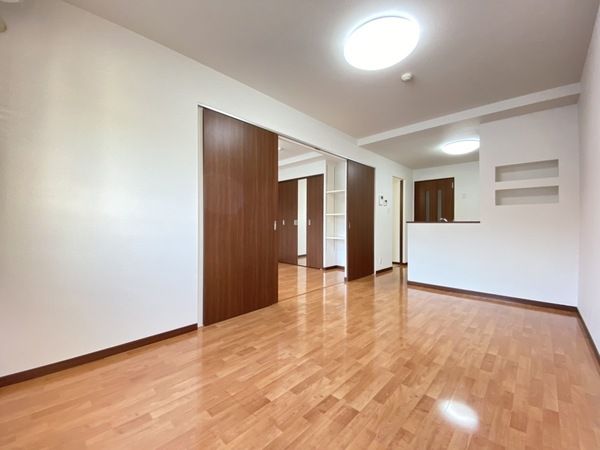 �y�����E���r���O�z�@���d�l�ʐ^