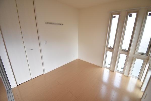 �y���̑������E�X�y�[�X�z�@���d�l�ʐ^