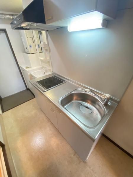 �y�L�b�`���z�@