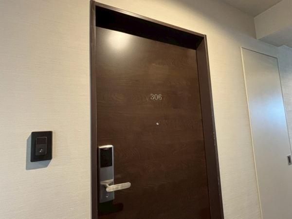 �y�Z�L�����e�B�z�@