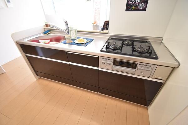 �y�L�b�`���z�@