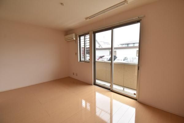 �y�����E���r���O�z�@