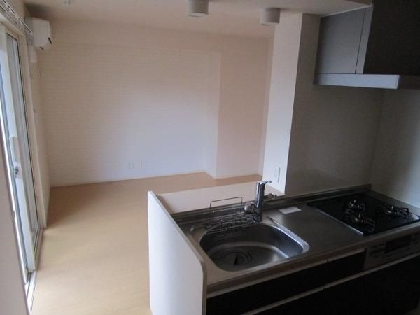 �y�����E���r���O�z�@���������ʎ���