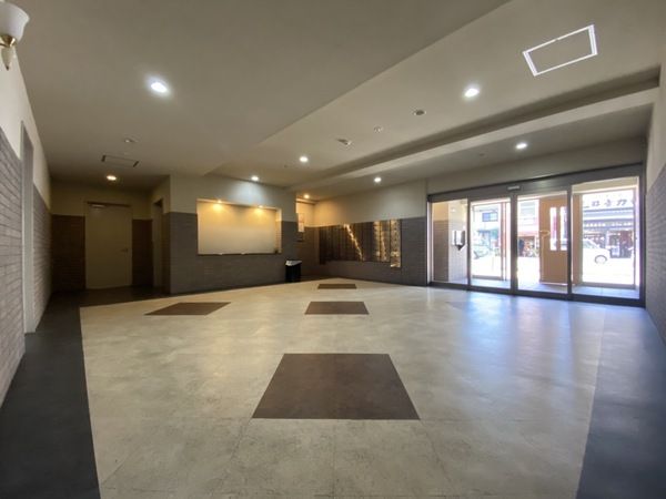 �y�G���g�����X�z�@