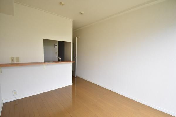 �y�����E���r���O�z�@