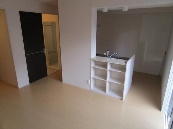 �y�����E���r���O�z�@���������ʎ���