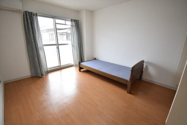 �y�����E���r���O�z�@���d�l�ʐ^