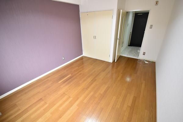 �y�����E���r���O�z�@