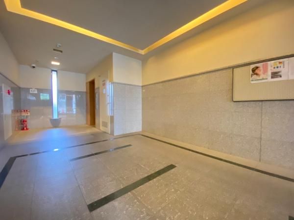 �y�G���g�����X�z�@