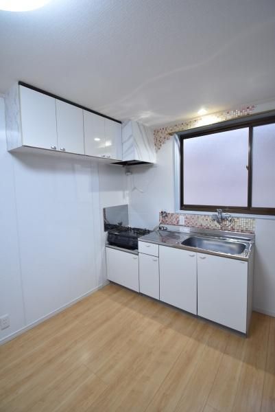 �y�L�b�`���z�@