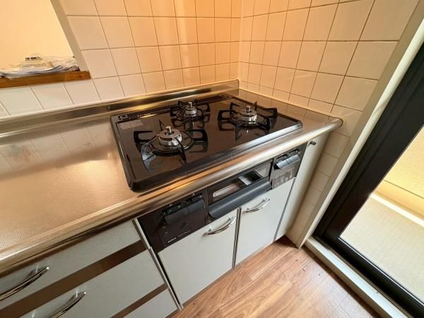 �y�L�b�`���z�@