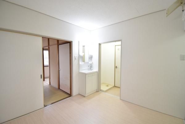 �y�����E���r���O�z�@���������ʎ���