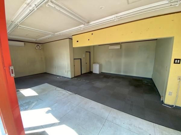 �y�L�b�`���z�@