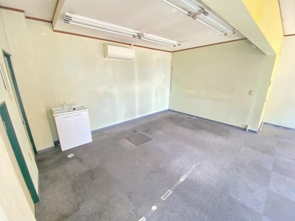 �y�L�b�`���z�@