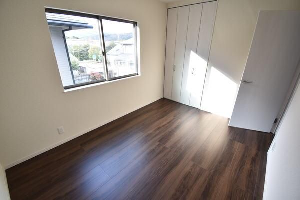 �y���̑������E�X�y�[�X�z�@���]�^�C�v�ɂȂ�܂�