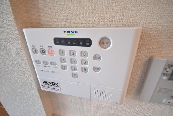 �y�Z�L�����e�B�z�@���������ʎ���