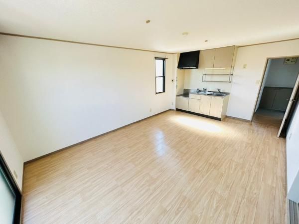 �y�����E���r���O�z�@