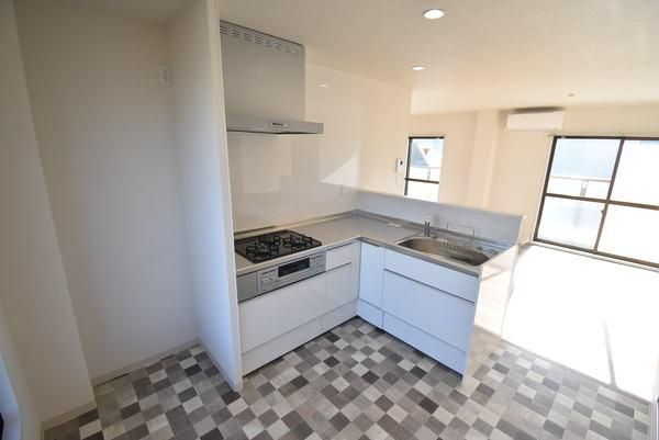 �y�L�b�`���z�@