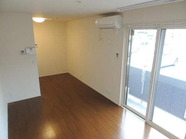 �y�����E���r���O�z�@