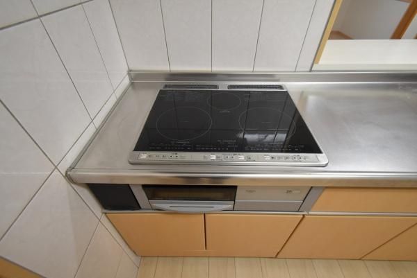 �y�L�b�`���z�@