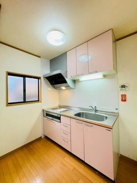 �y�L�b�`���z�@