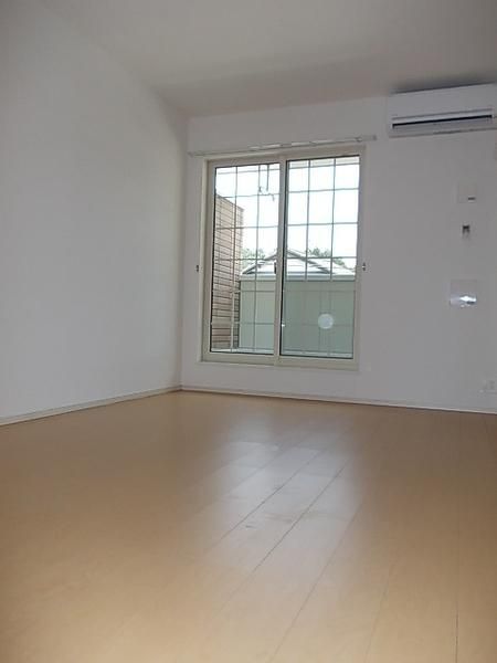 �y���̑������E�X�y�[�X�z�@���d�l�ʐ^