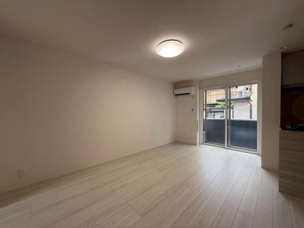 �y���̑��ݔ��z�@