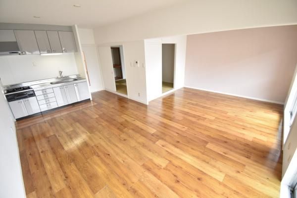 �y�����E���r���O�z�@���d�l�ʐ^