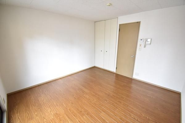 �y�Q���z�@