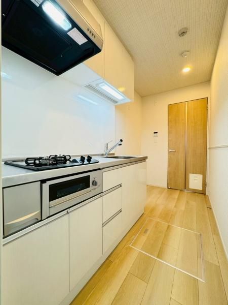 �y�L�b�`���z�@