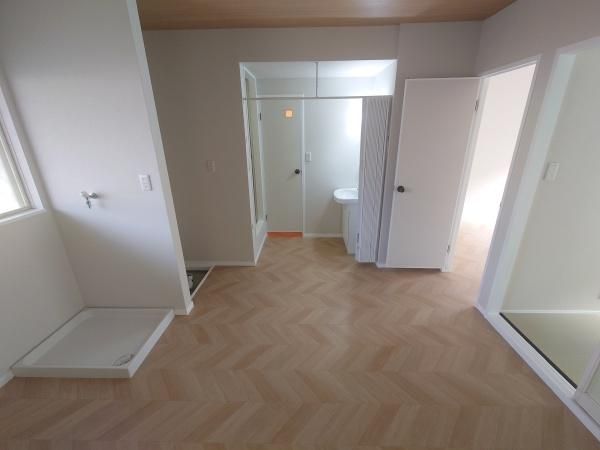 �y�����E���r���O�z�@