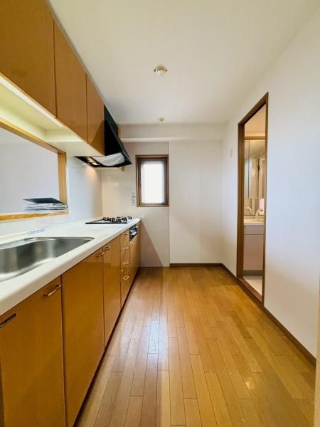 �y�L�b�`���z�@