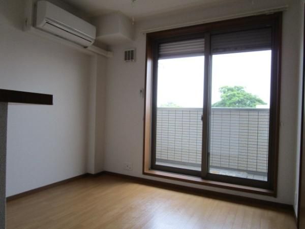 �y���̑��z�@�����{�H��Ўʐ^��