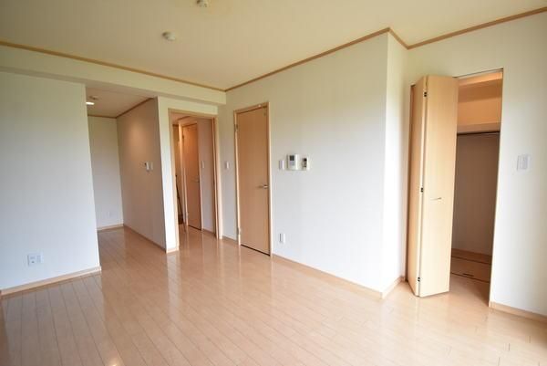 �y���̑������E�X�y�[�X�z�@���d�l�ʐ^