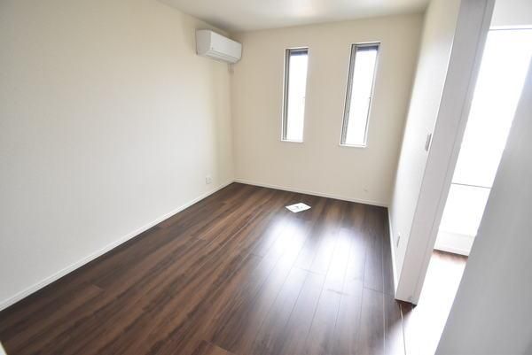 �y���̑������E�X�y�[�X�z�@���]�^�C�v�ɂȂ�܂�